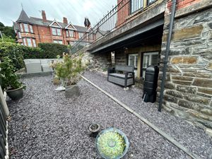 Photo 32- click for photo gallery